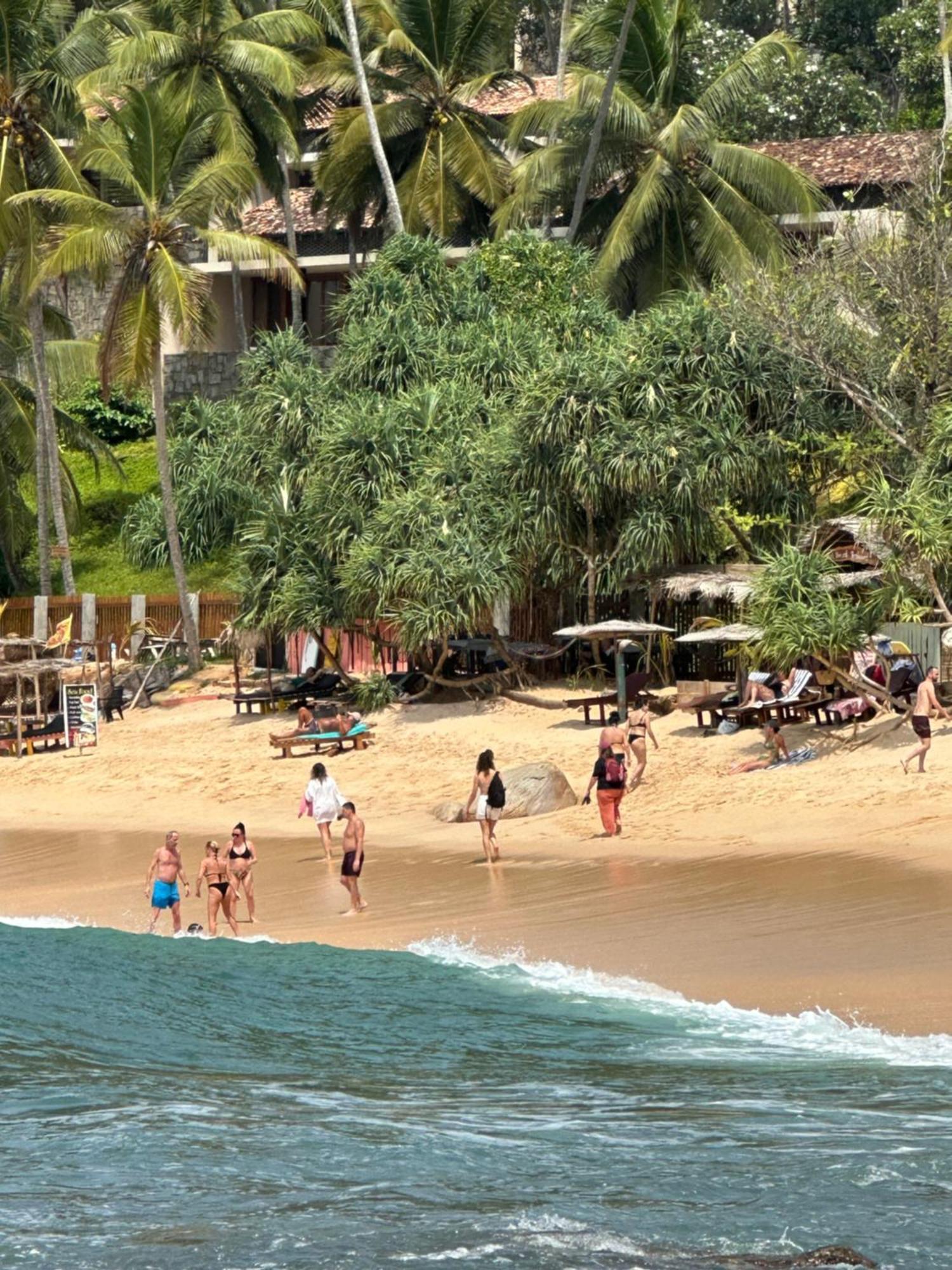Wait N Sea Tangalle